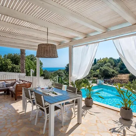 Trepile Sleeps 6 Pool Air Con Wifi * San Vito (Apulia)